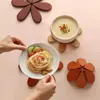 Tapete de Isolamento Térmico para Árvore de Natal, uma Pequena Decoração de Mesa em Madeira Sólida em Forma de Árvore, Porta-Copos Anti-Escaldante, Base para Panela, Base Antiderrapante para Pratos de Jantar