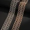 Colar Cruzado Europeu e Americano com Cravação de Diamantes Vazados, Estilo Minimalista Único, Gargantilha Versátil, Colar de Luxo Leve de Alta Qualidade Atacado