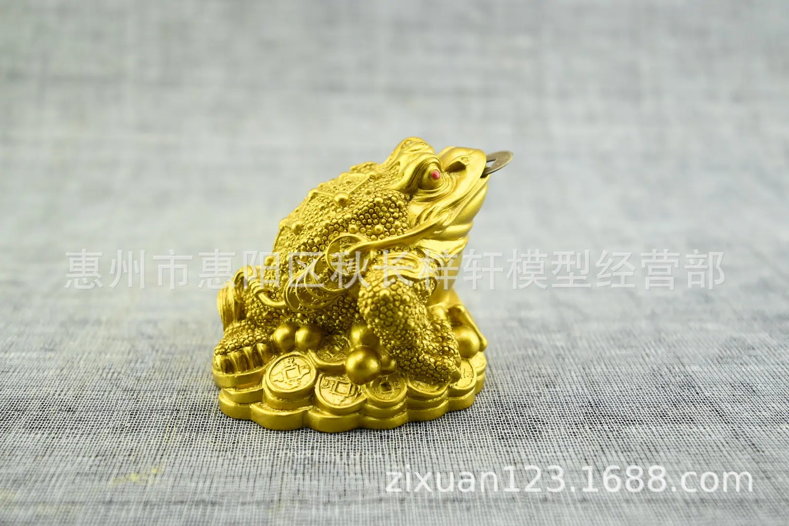 18红点右眼睛4.JPG