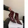 Botas Slim de Salto Alto Bico Fino para Mulheres, Botas da Moda Outono e Inverno para Combinar com Casacos, Novo Estilo 2026, Botas Curtas Vermelho Melard
