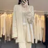 100% Lana Pura Otoño e Invierno 2026 Nuevo Cardigan de Punto para Mujer Estilo Holgado y Relajado Cuello en V Color Sólido Chal