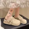 Meias-pantufas Planas Populares e Versáteis com Biqueira para Mulheres 2025 Primavera e Verão Novas Pantufas Plataforma Retro com Solado Grosso e Biqueira para Mulheres