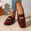 Comercio Exterior Transfronterizo Otoño 2026 Nuevos Mocasines de Estilo Británico con Suela Blanda, Cadena Metálica y Hebilla de Caballo