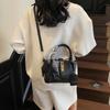 Bolso de Mano Tipo Cubo Simple Casual de Moda Nicho para Mujer 2025 Nuevo Bolso de Hombro Retro Bolso Cruzado Casual