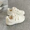 Zapatos de Entrenamiento Alemanes Gruesos de Terciopelo Plus para Mujer 2026 Invierno Nuevos Más Vendidos Zapatos de Algodón Cálidos Suela Plana Deportivos Casuales Zapatos de Algodón de Dos Capas