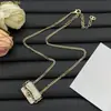 Estilo Chanel 2025 Principios de Primavera Nuevo Moda Lujo Collar Bolso Doble C Chanel Versión de Gama Alta Collar de Cobre Chapado en Oro