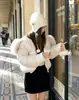 Nuevo Gorro de Punto Cálido Miu Miu para Otoño e Invierno, Protector de Orejas, Versátil, Adelgazante, Lujo Ligero, Sensación de Alta Gama