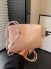 Elegante bolsa quadrada pequena de trama para mulheres, nova bolsa de ombro/transversal vintage verão 2026, bolsa simples casual tipo travesseiro