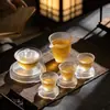 Taza de Té Minimalista con Acentos Dorados, Taza de Té Tradicional de Vidrio, Taza de Degustación Hecha a Mano de Alta Gama, Taza para el Maestro del Hogar