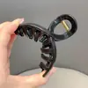 Grampo de Cabelo de Silicone Macio Que Não Machuca a Cabeça, Novo Estilo 2025 Feminino, Grampo Grande para Cabelos Grossos, Acessório de Cabelo Tipo Pinça Tubarão