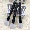Pincel de maquillaje de buena calidad de Shenzhen, mango de madera, cepillo de silicona para mascarillas, cabezal suave, herramientas de belleza, cepillo de silicona en stock