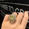 2023 nuevo collar con colgante de anillo amarillo de estilo retro europeo y americano transfronterizo para mujer