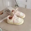Nuevas zapatillas de entrenamiento alemanas para niñas, estilo coreano, modernas, deportivas casuales, blancas, de suela gruesa, para primavera y otoño de 2026.