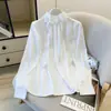 Toma real: Blusa de gasa satinada para mujer con diseño floral tridimensional, elegante y dulce