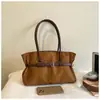 Bolso tote retro de gamuza para mujer, nueva colección de otoño 2026, elegante y sofisticado, adecuado para ir al trabajo, gran capacidad y se puede llevar en la mano