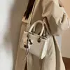 Bolso de Mujer 2026 Nuevo de Alto Valor Moderno Simple Bolso de Mano para Ir al Trabajo de Moda Bolso de Hombro Único Bolso Cruzado Pequeño Cuadrado para Damas