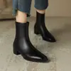 2023 novas botas femininas europeias e americanas outono e inverno botas curtas de cavaleiro botas de salto quadrado salto médio 32-43 botas de comércio exterior da Amazon