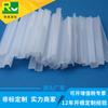 Los fabricantes de extrusiones suministran una gran cantidad de perfiles de plástico, tiras de extrusión, tiras de fijación para expositores de tarjetas, tiras de plástico de PVC.