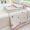 2026 Novo Estilo Algodão Fofo Ponto Triangular Cobertor de Cama de Solteiro Conjunto de Três Peças Lençol Acolchoado