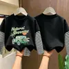 Camiseta de Manga Larga de Algodón Puro para Niños Otoño 2026 Holgada Versátil Cuello Redondo para Niños con Diseño Falso de Dos Piezas