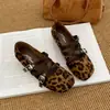 Colección Otoño 2026 para Mujer: Zapatos Mary Jane con Estampado de Leopardo, Tacón Oculto, Cierre de Hebilla, Punta Redonda, Zapatos Planos de Ballet, Boca Baja, Zapatos de un Solo Color, Mocasines