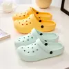 Nuevas Pantuflas de Verano para Mujer Pantuflas Sensación Dedos Pareja Dibujos Animados Lindas Sandalias y Pantuflas de Baño para Interior del Hogar