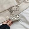 Bolsa de Personalidade de Nicho com Senso de Design Único Estilo Doce Cool Bolsa de Menina Espaçosa Bolsa Mini Boca Vermelha Bolsa de Fone de Ouvido Bolsa Transversal com Corrente