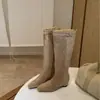 Botas de Caballero Cuadradas para Aumentar la Altura para Mujer 2026 para Otoño e Invierno, Estilo Británico, Cierre Trasero, Botas Altas Adelgazantes para Mujer