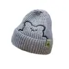 Gorro de Osito para Niños Otoño e Invierno Estilo Coreano Versátil Bordado de Lana Gorro de Tejer Cálido Dibujos Animados para Padres e Hijos Gorro de Punto Moderno