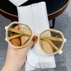 Nuevas Gafas de Sol Blancas Color Té de Leche con Marco Pequeño para Mujer 2021 Populares en Ins Gafas de Sol Retro Estilo K Gafas de Sol Pequeñas para Rostro