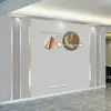 2026 Nuevo Modelo Fondo de Pared de TV Pegatinas de Pared Papel Tapiz Decorativo Lujo Ligero Sofá Mural de Pared de TV Líneas Tela de Pared Autoadhesiva