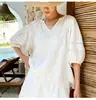 Elegante Conjunto de Shorts para Férias no Sul da França para Mulheres, Conjunto de Camisa de Linho com Acabamento em Renda, Roupas Femininas de Verão Shenzhen Nanyou