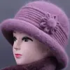 Chapéu de mãe para mulheres de meia-idade e idosas, chapéu de tricô de lã quente com veludo, chapéu de proteção contra o frio para senhoras idosas no inverno