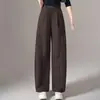 Pantalones rectos estrechos de corte curvo para mujer, nuevo estilo primavera/otoño 2026, color caqui súper elegante, pantalones casuales de trabajo para personas petite