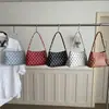 Bolso de Mano de Moda Estilo Coreano Nuevo Otoño 2026 de Lunares, Bolso de Nicho, Bolso de Hombro Individual Personalizado para el Viaje Diario