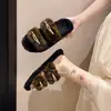 Chinelos femininos de algodão de uma tira, macios e fofos, bico redondo, estilo coreano, outono e inverno, sola plana, modernos, sapatos femininos de tamanho grande, novo modelo 2026
