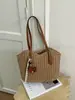 Bolso de paja con borla y pajarita, nuevo bolso tejido de paja, bolso de playa para vacaciones, bolso de hombro versátil, bolso tote de verano para el día a día
