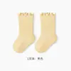 Nuevos calcetines versátiles de otoño en colores de caramelo con bordes rizados y puños sueltos, calcetines para bebé recién nacido Clase A, calcetines de media pantorrilla