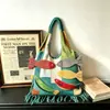 Bolsa de Ombro Tecida Feminina Nova da Moda Tendência Estilo Preguiçoso Casual para o Dia a Dia Bolsa Tote Versátil