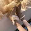 Botas de Neve Cinzas Femininas Cano Médio 2026 Inverno Novo Estilo Solado Grosso Aumenta Altura Engrossado Forrado com Veludo Quente Dobrável Sapatos de Algodão Nordeste