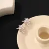 Brincos de Botão Retro de Alta Qualidade Estilo Hong Kong Pérola Elegante e Gentil Fogos de Artifício Brincos Distintivos Leve Luxo Estilo Frio