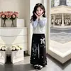 Conjunto de Dos Piezas de Moda para Niñas 2026: Sudadera de Manga Larga Estilo Universitario y Pantalones Casuales Anchos Sueltos