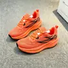 Zapatos de hombre para principios de primavera talla 40-44, malla transpirable de punto volador, zapatos deportivos casuales, estudiantes, suela suave, ligeros, para correr, versátiles