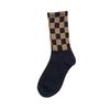 Calcetines de mujer tablero de ajedrez a cuadros Primavera y Otoño Nueva Moda medias de mujer japonés marrón negro y blanco a cuadros calcetines de felpa al por mayor