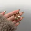 Aretes de Perla Melard para Mujer, Aretes de Botón de Lujo Ligero de Gama Alta, Nuevo Modelo Popular 2026, Aretes Femeninos de Nicho Otoño/Invierno