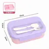 Lonchera rectangular con compartimentos y cierre de broche con tenedor y cuchara, lonchera de tres compartimentos para el trabajo, apta para microondas, con utensilios