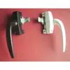 Ventana de batiente de apertura exterior estilo antiguo de aleación de aluminio 50 manija de transmisión cerradura manija de ventana manija de ventana curva base alta oblicua 60