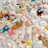 Muñecos de Peluche de Dibujos Animados Lindos Set Mixto Juguetes para Niños Accesorios Colgantes Empaque Regalos Creativos Sin Apertura en la Parte Trasera