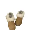Zapatos de algodón de corte bajo con forro de pelo y suela gruesa, sin cordones, pelo engrosado, forro de felpa, botas de nieve de moda 2026, nuevo estilo para mujer