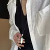Colar com pingente minimalista de gota d'água para mulheres, corrente de clavícula de nicho de luxo leve de alta qualidade, acessório de colar longo versátil e moderno